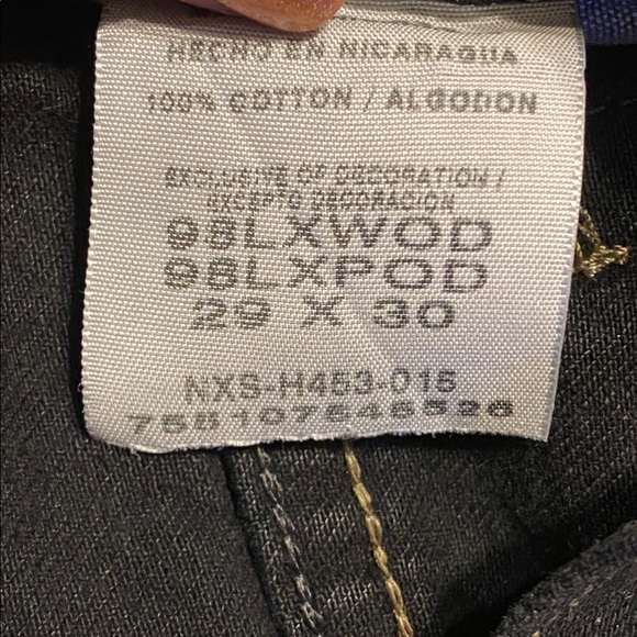 Wrangler black distressed short shorts - Picture 4 of 4